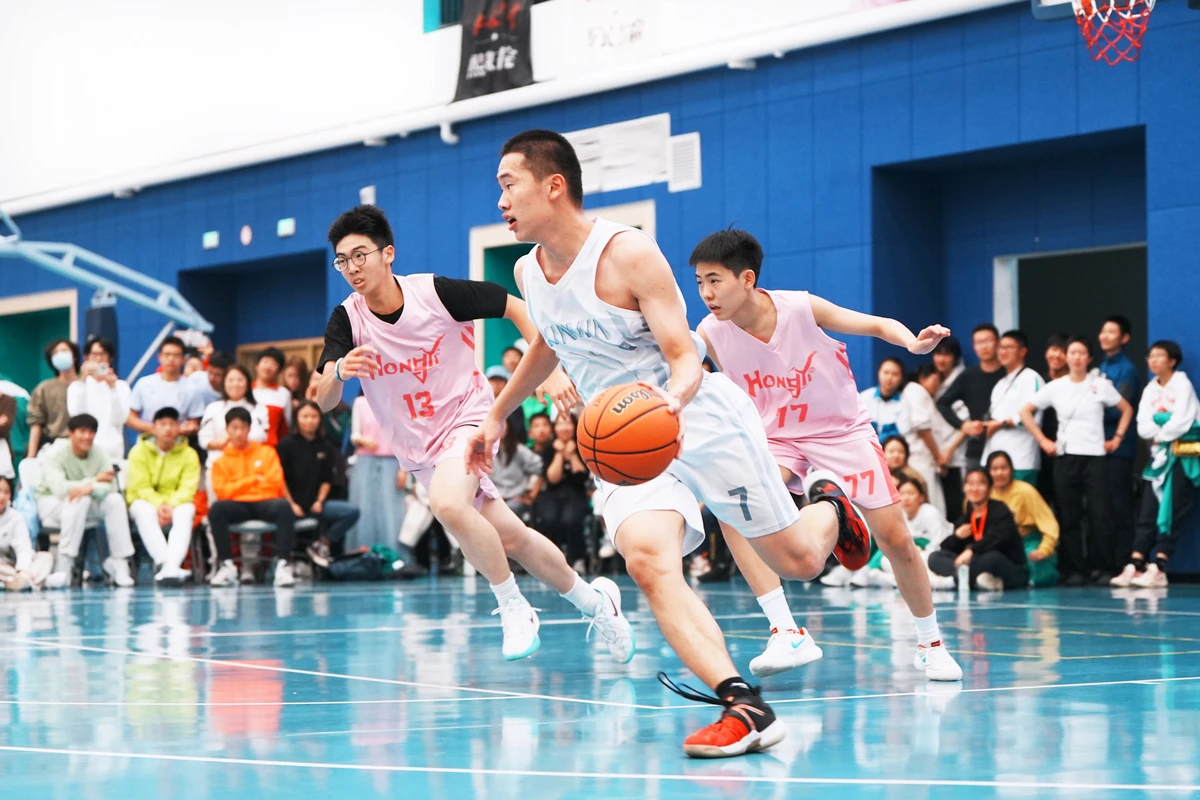 业余球员如何通过杯赛提升篮球水平